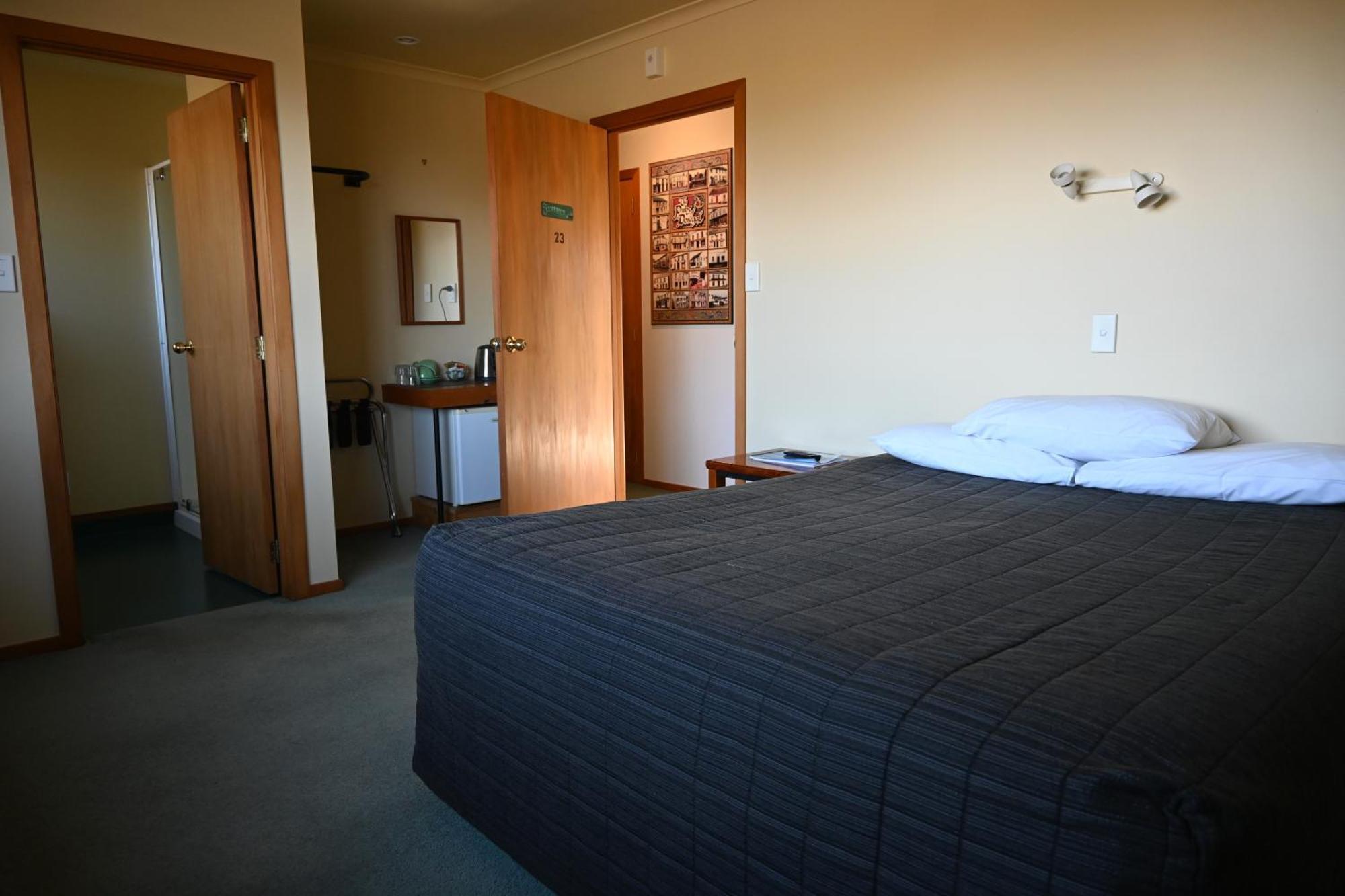Donegal House Hotel Кайкура Екстериор снимка