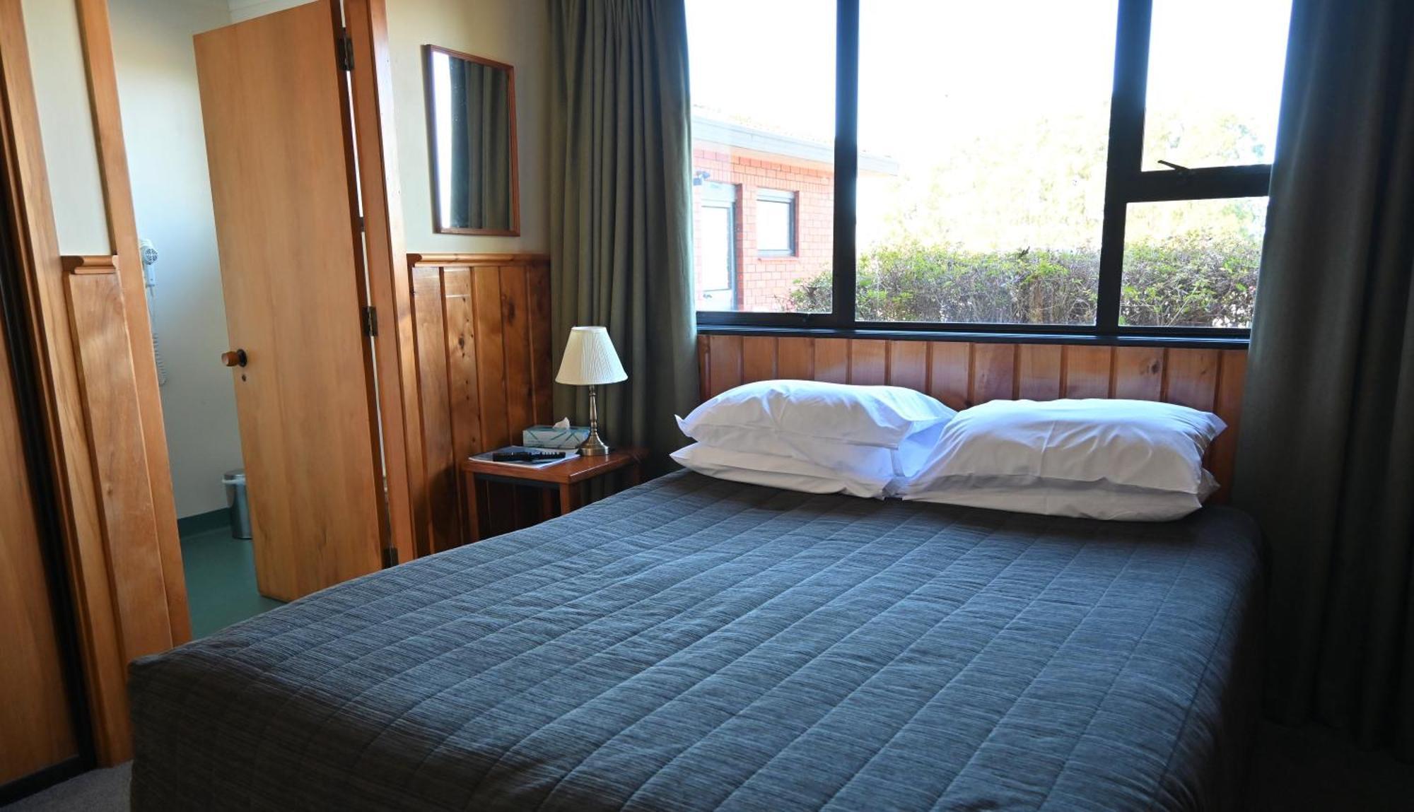 Donegal House Hotel Кайкура Екстериор снимка