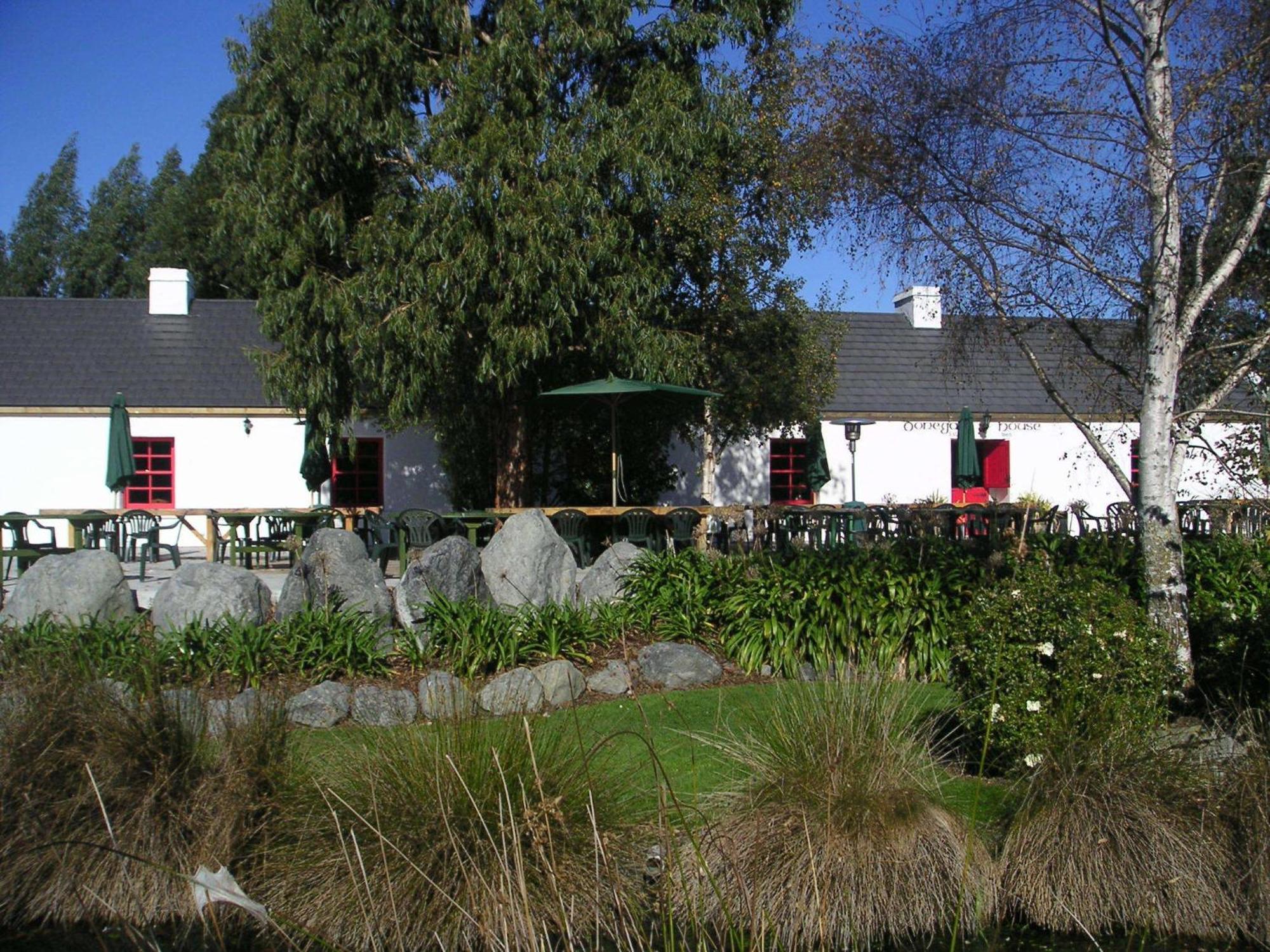 Donegal House Hotel Кайкура Екстериор снимка