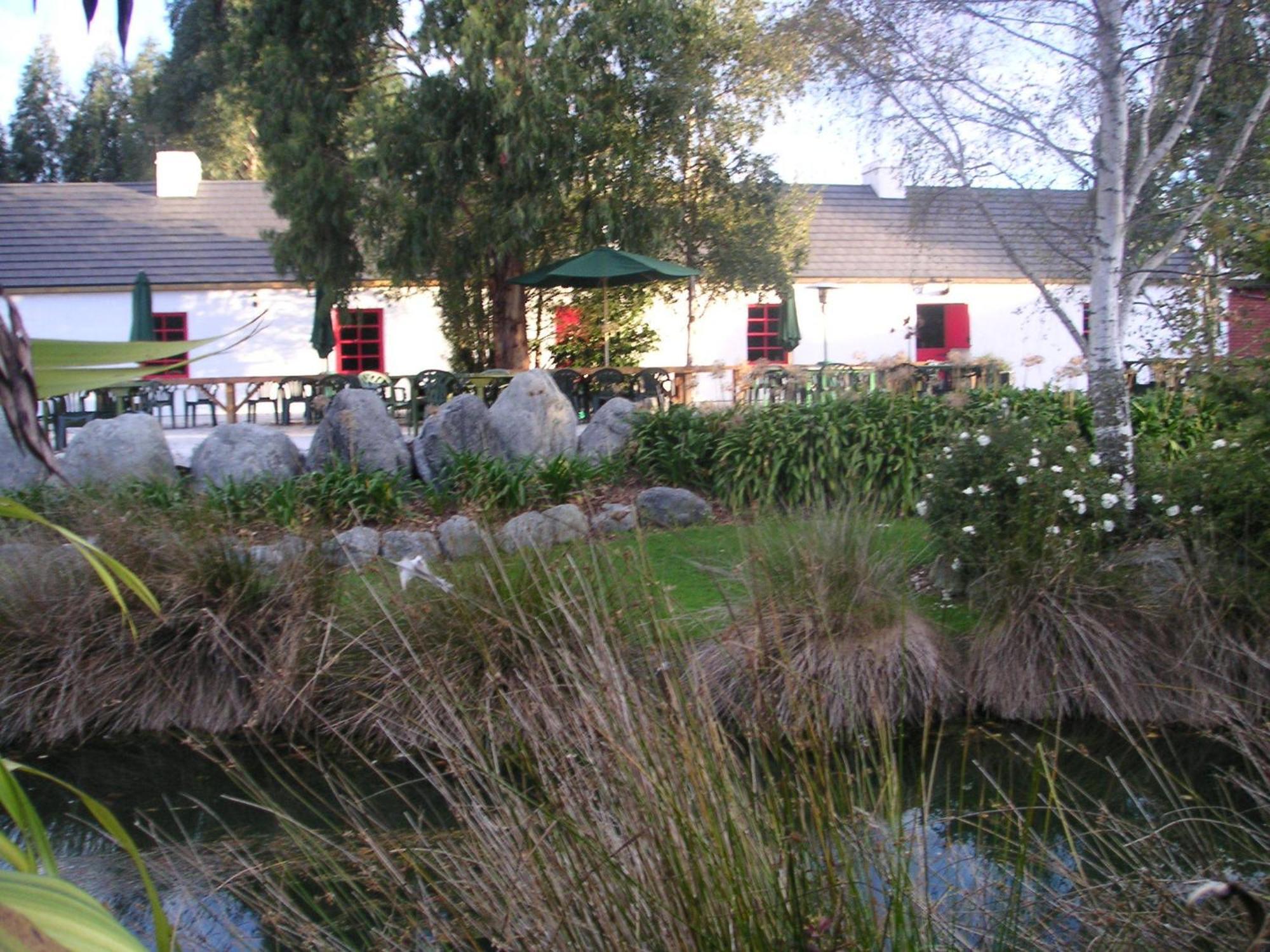 Donegal House Hotel Кайкура Екстериор снимка