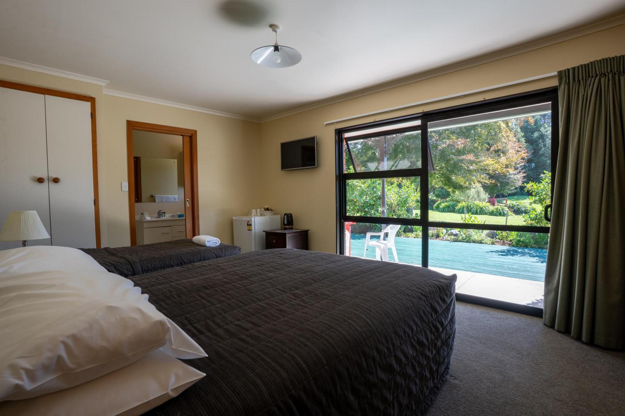 Donegal House Hotel Кайкура Екстериор снимка
