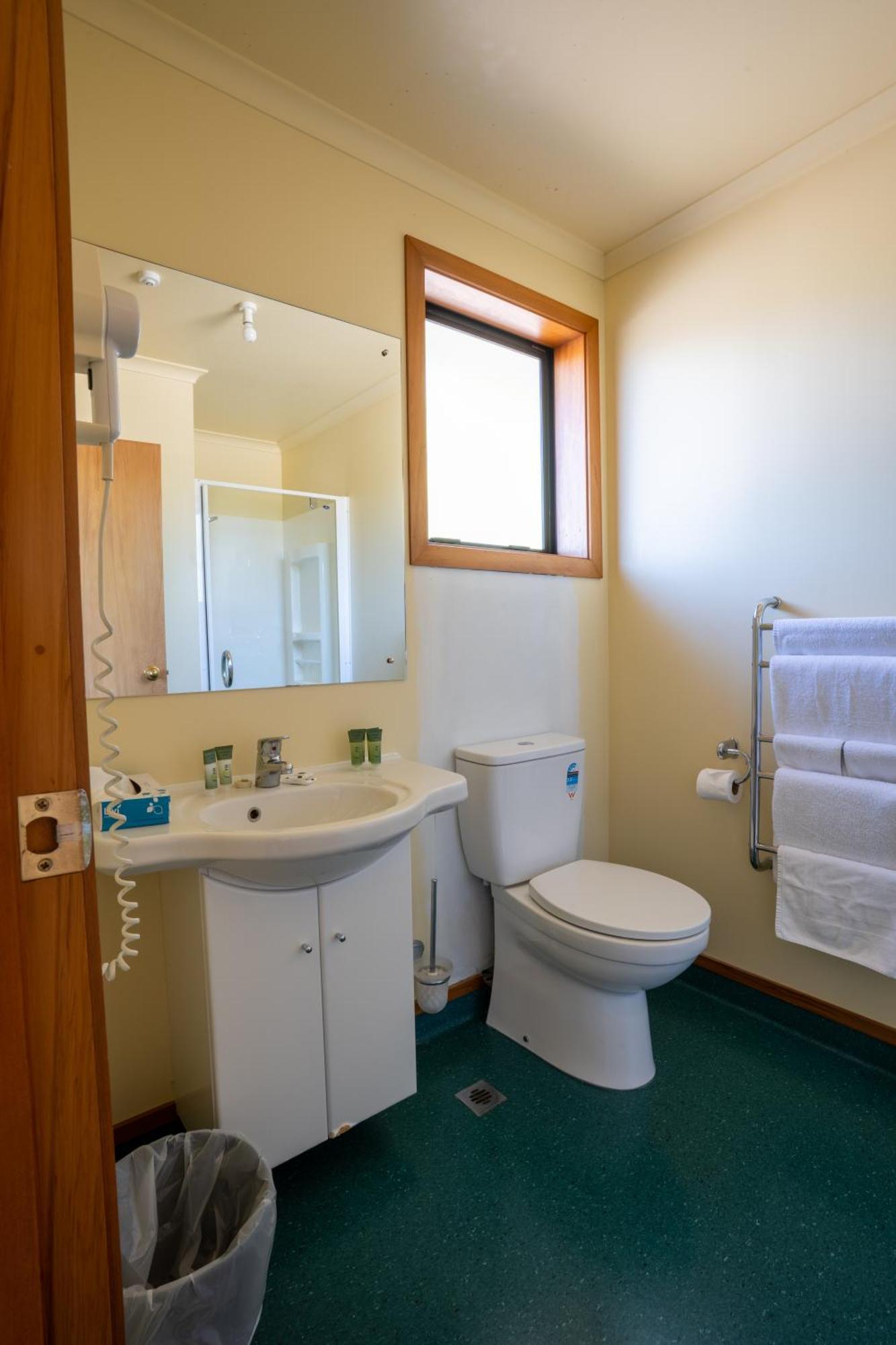 Donegal House Hotel Кайкура Екстериор снимка