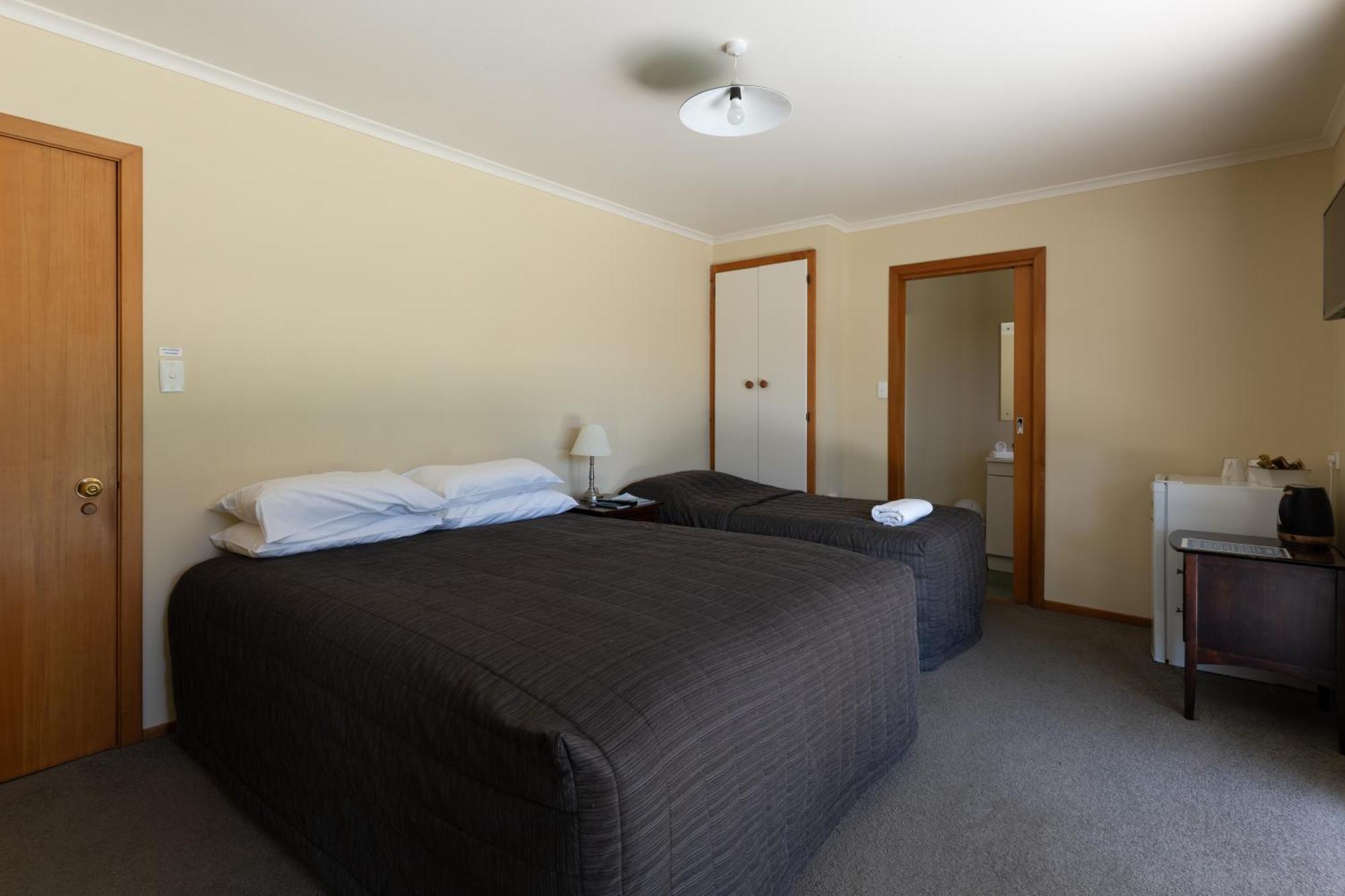 Donegal House Hotel Кайкура Екстериор снимка
